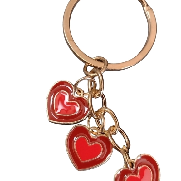 Three Red a Heart Keyring Keychain Alligator Clip NEW Stocking Stuffer - Picture 2 of 4